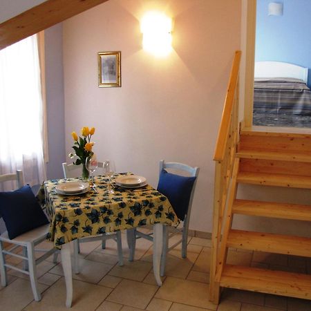 Agriturismo Il Vecchio Mulino Terzorio Værelse billede